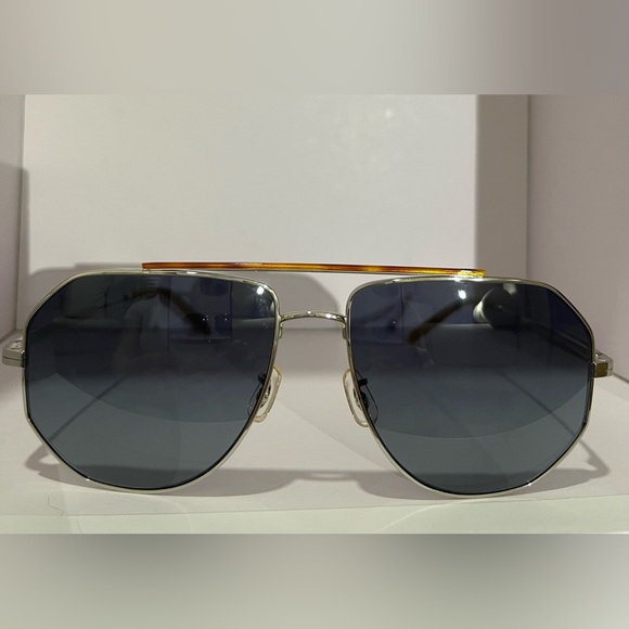 Oliver Peoples Accessories - Stylish Silver Sunglasses with Blue Lenses